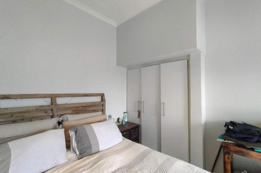 2 Bedroom Property for Sale in Zonnebloem Western Cape